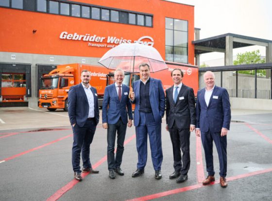 Minister-President of Bavaria opens Gebrüder Weiss logistics center in StraubingmMinister-President of Bavaria opens Gebrüder Weiss logistics center in Straubing